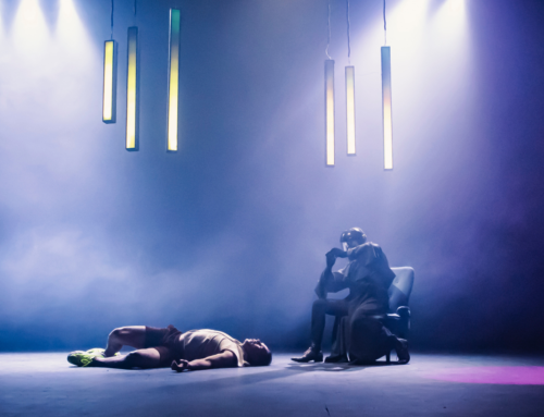 Clandestino en festivales y bajo el ojo crítico